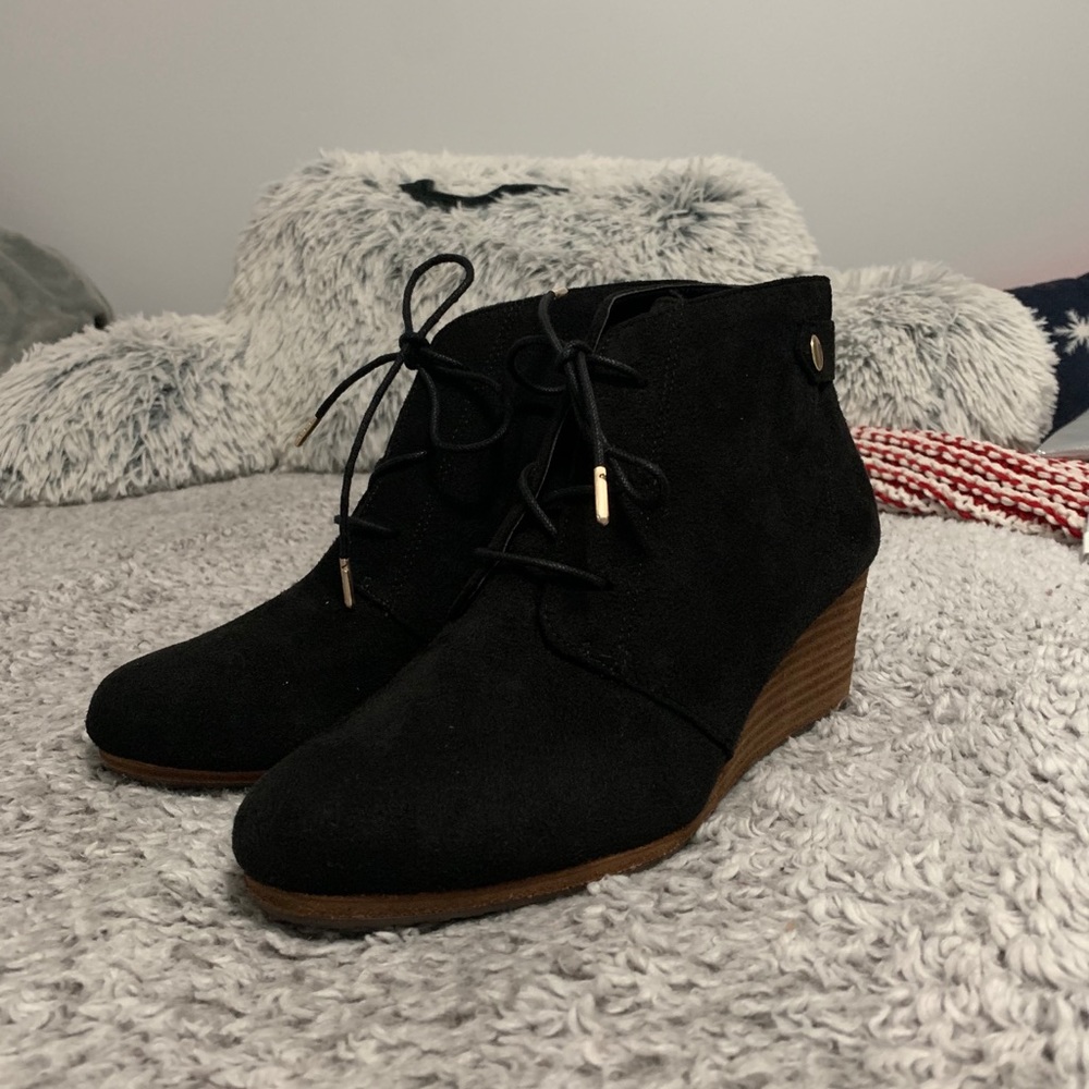 Dr. Scholl’s Dynasty Black Heeled Boots Size 7.5